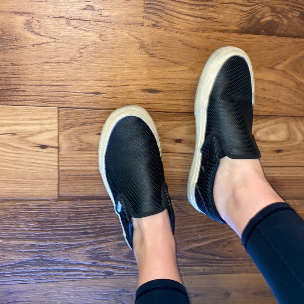 Black vans slip on